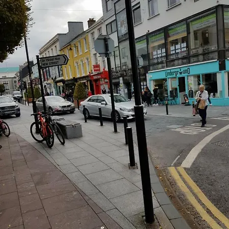 The Courtyard !!!! アパート *