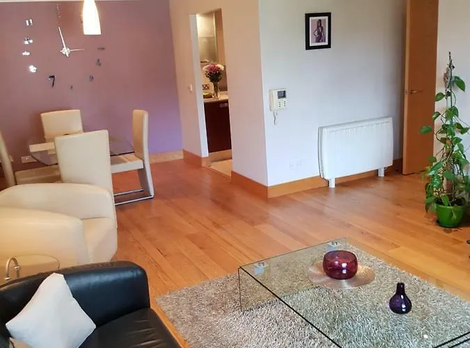 The Courtyard !!!! דירה *