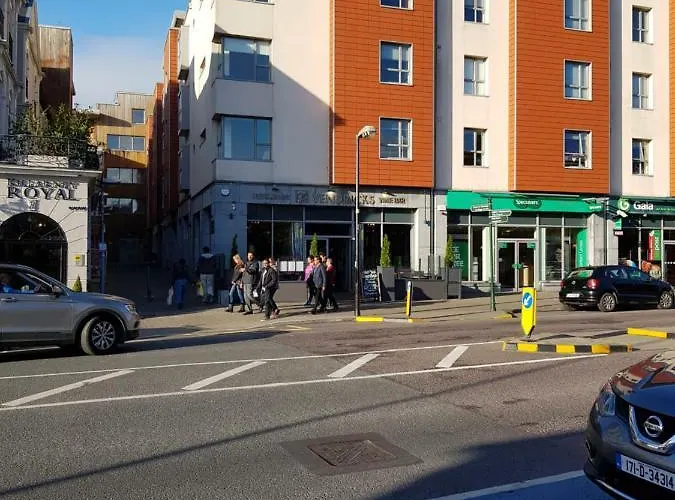 The Courtyard !!!! Appartement