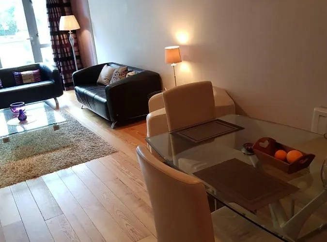 The Courtyard !!!! Appartement Killarney